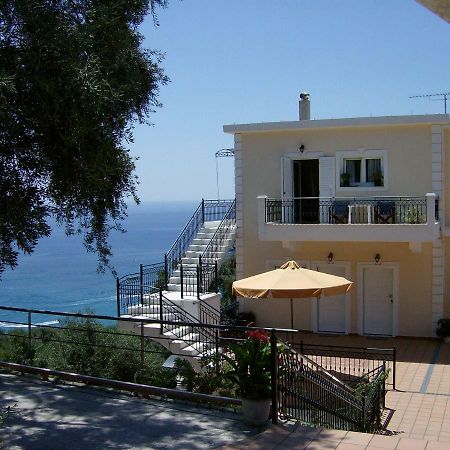Studios Nikolaou Bros Parga Ngoại thất bức ảnh