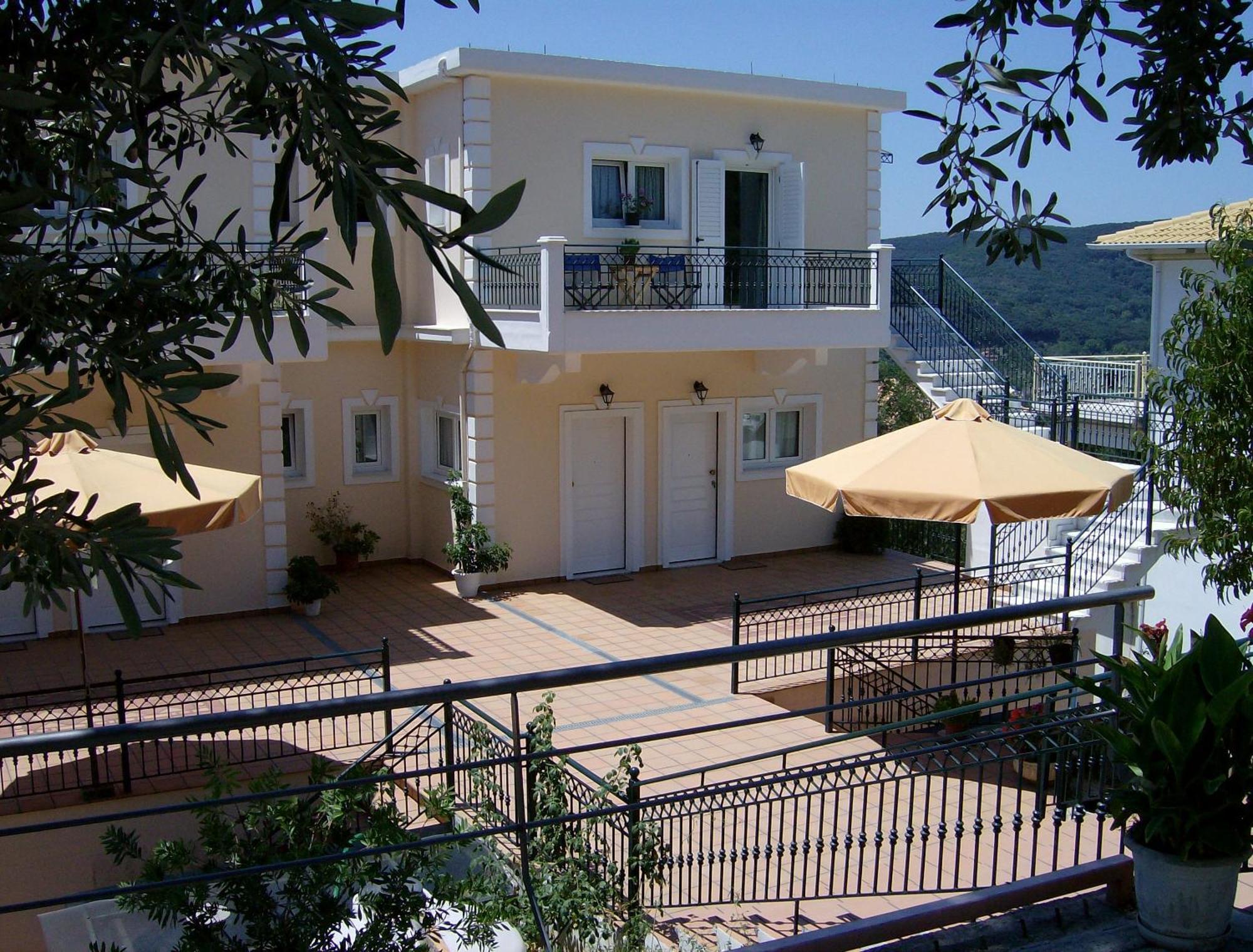 Studios Nikolaou Bros Parga Ngoại thất bức ảnh