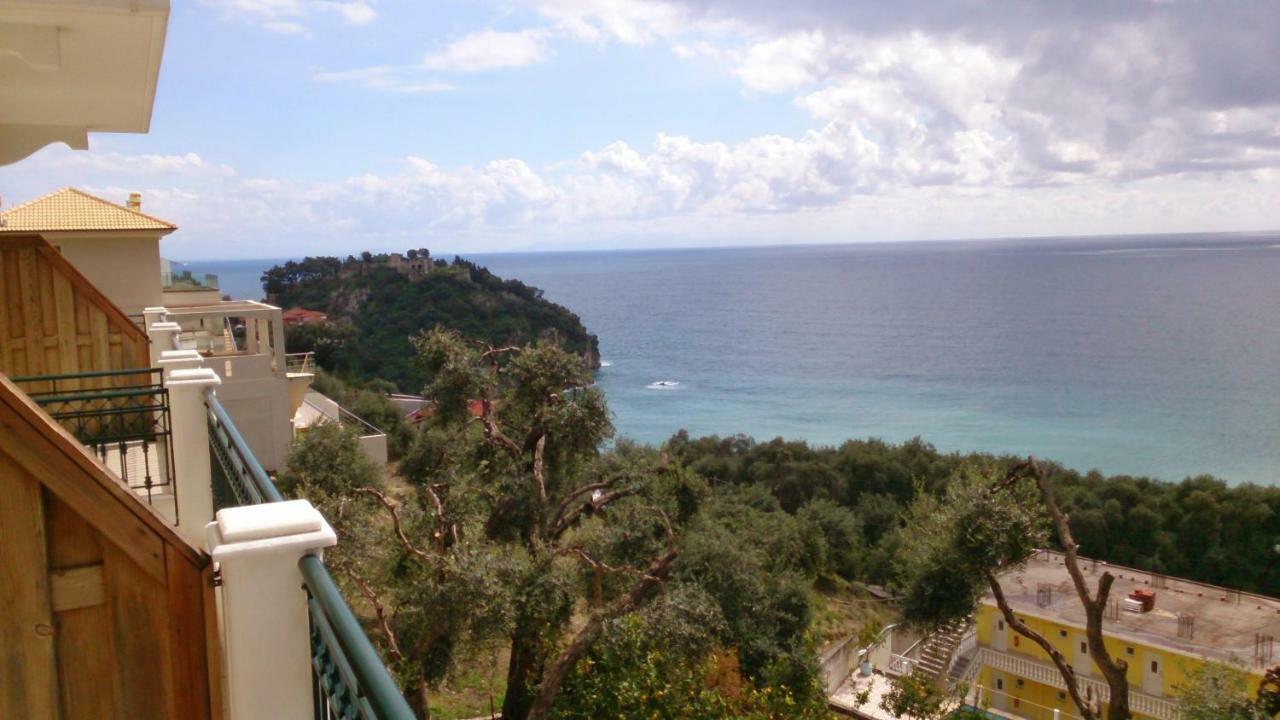 Studios Nikolaou Bros Parga Ngoại thất bức ảnh